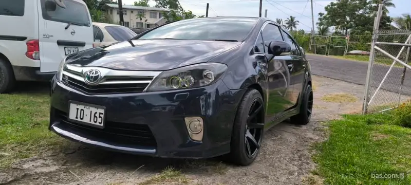Toyota Sai 2010 Hybrid High Spec. Vehicle is in gr