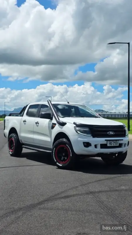 Ford Ranger 3.2 XLT. 6 speed manual. Mileage 162,*