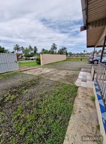 4BR House For Sale