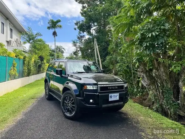 Toyota Land Cruiser VX - Vatuwaqa, Suva