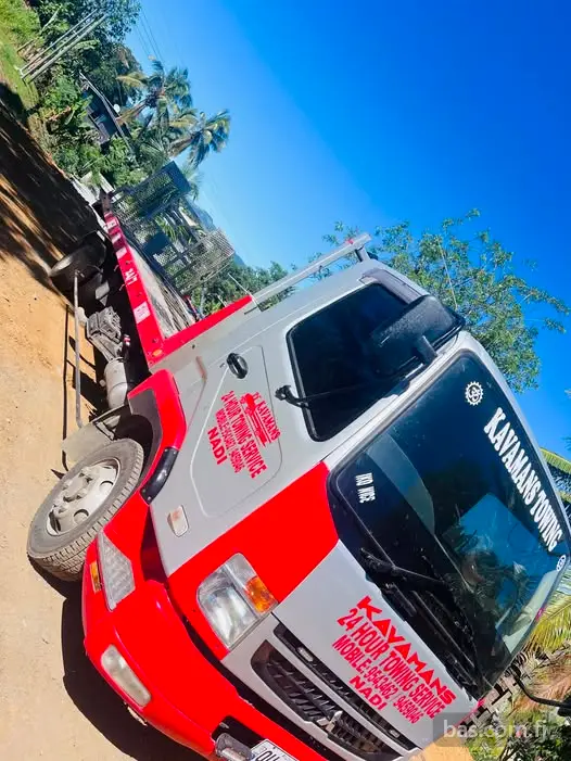 tow truck service