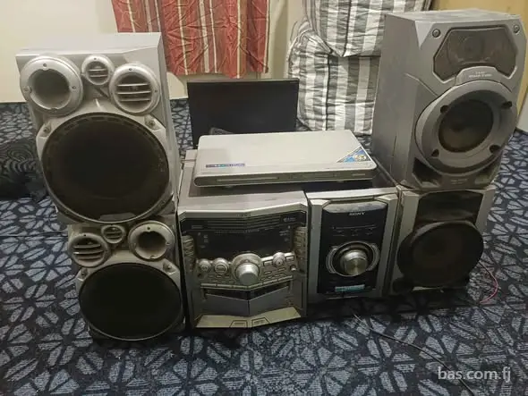 Everything working. Give a offer and take it as it is. Location Saweni Lautoka.