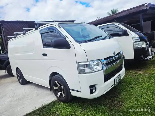 Hiace panel van