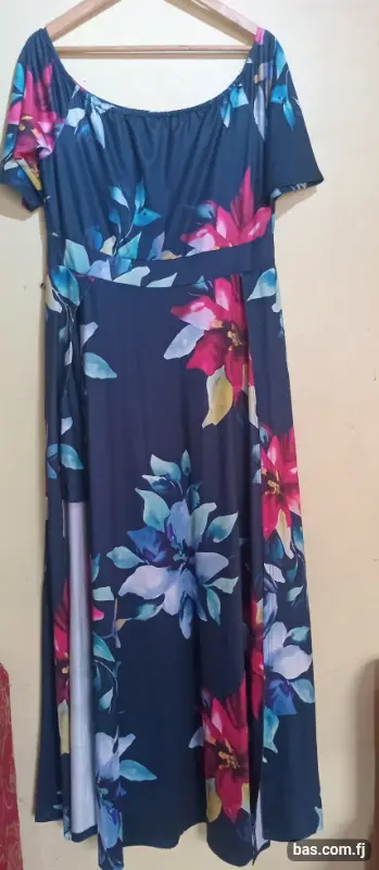 Floral long dress Lovely for a tropical theme
