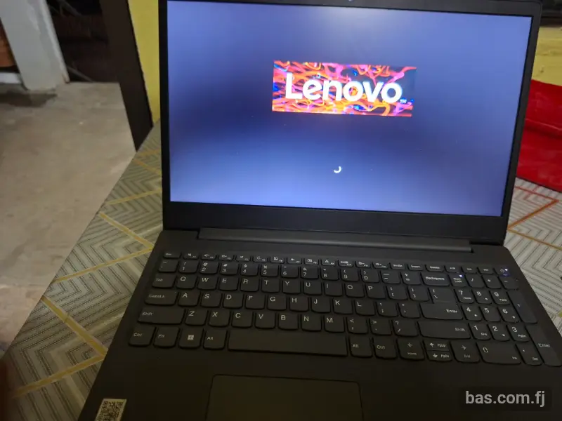 Lenovo laptop for sale bought in 2024 haven't used