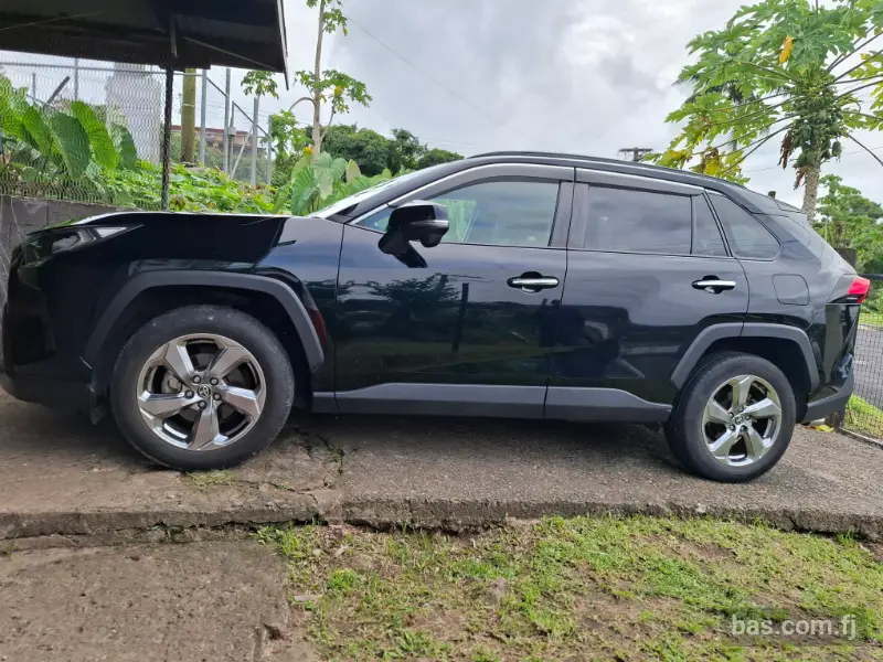 Toyota (2020)