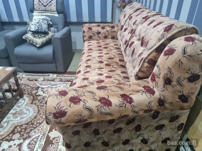 One piece sofa set
