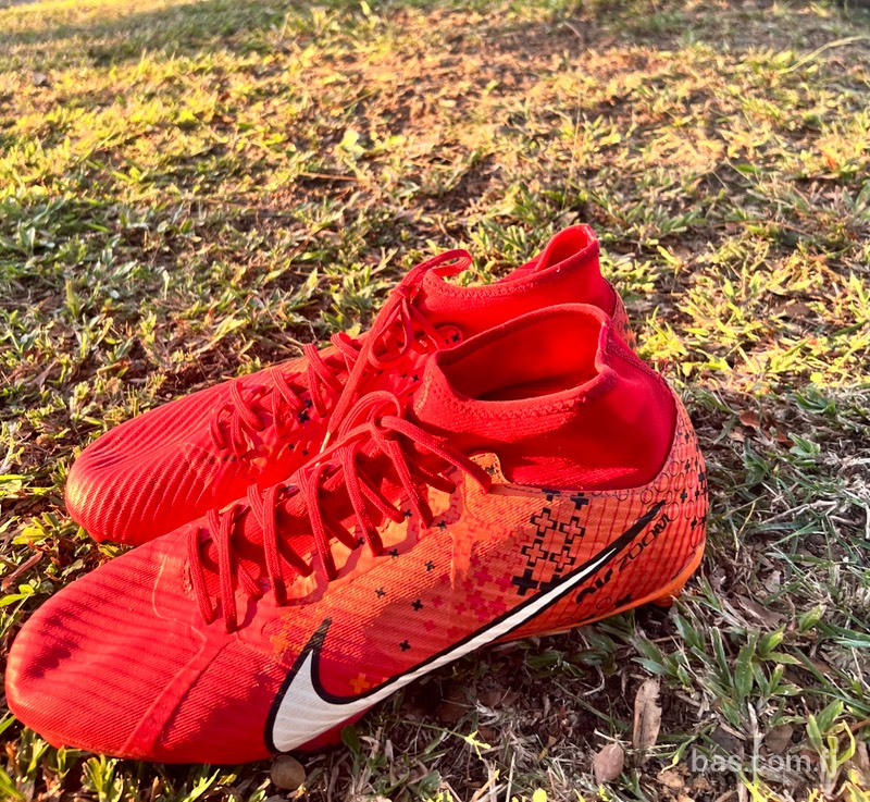 High Cut Boot- Nike •Size: 11 •Good condition, use