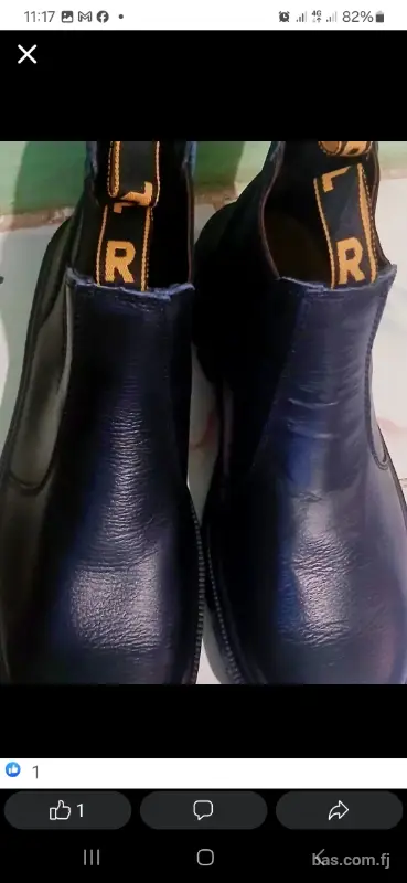 Safety boot size 9..never been worn.in good condition..