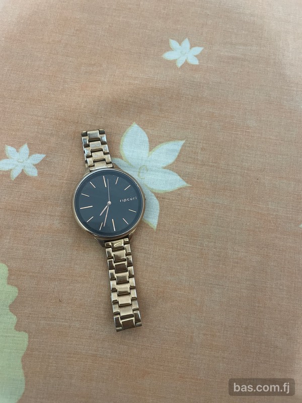Used Rip Curl watch in good working condition. Sty
