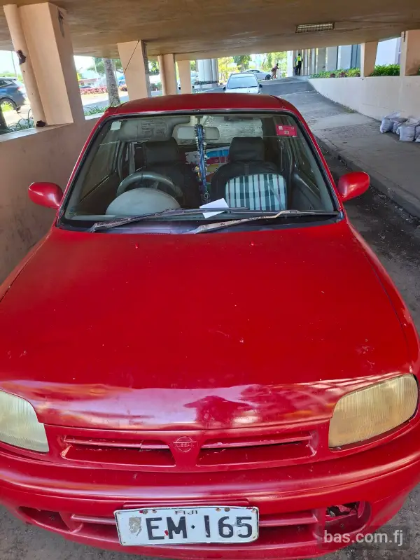 Nissan March (1998)